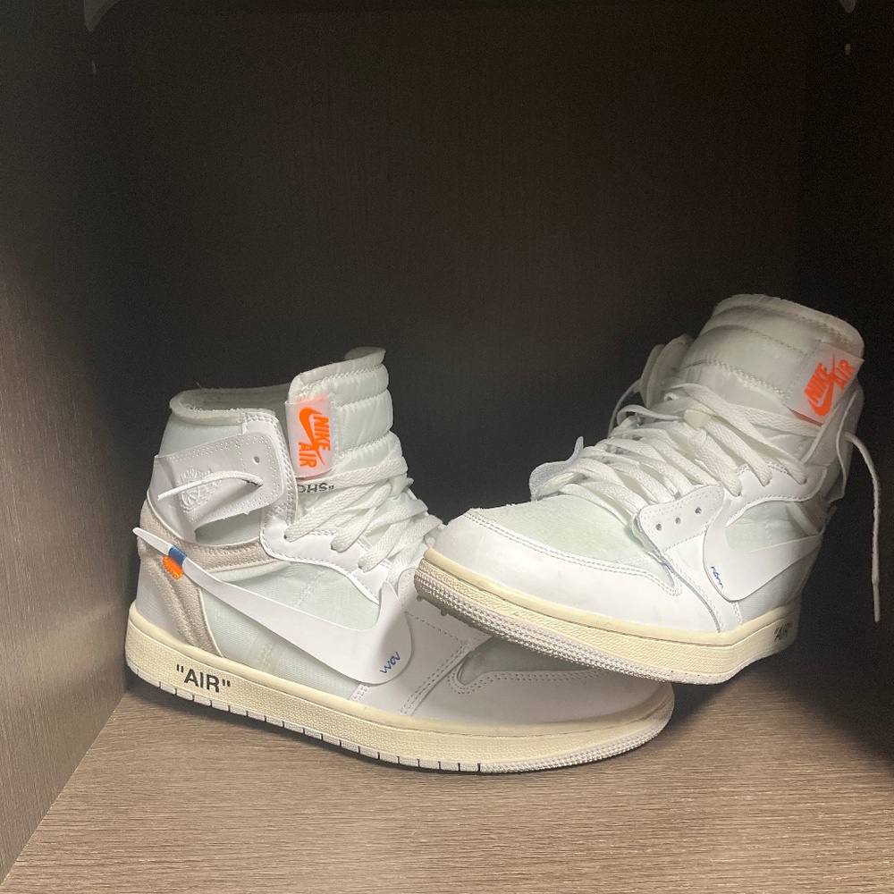 Off white Jordan 1